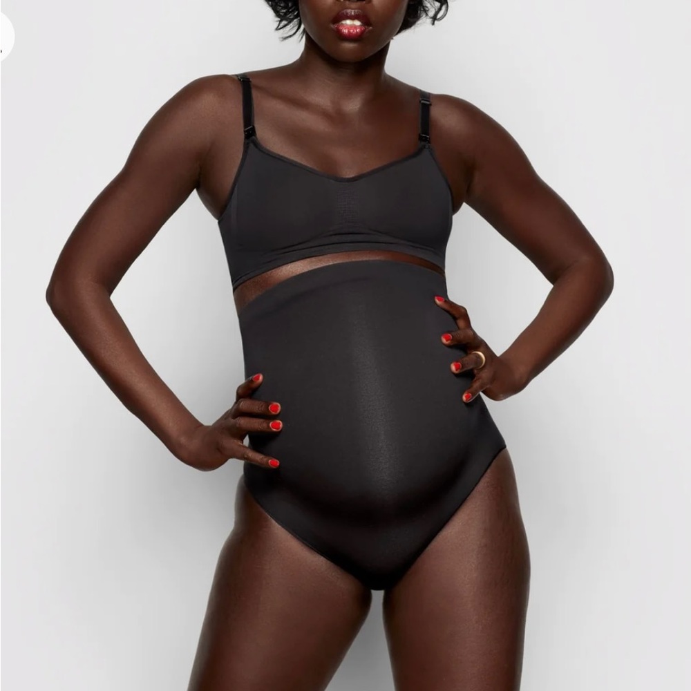 SKIMS Sculpting Hi-Waist Maternity Brief